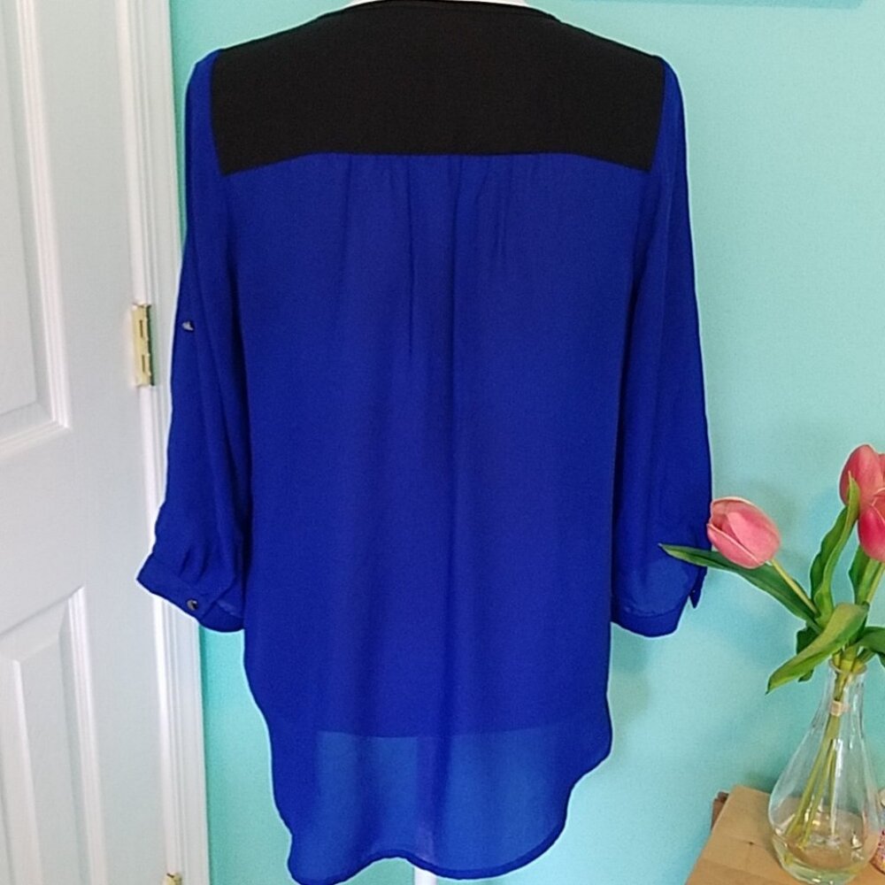 Blouse - Picture 5 of 6